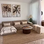 Vila Atenea By Aura *